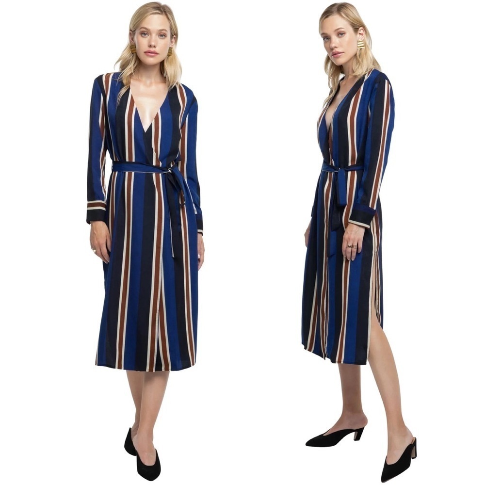 ASTR The Label Long Sleeve Front Tie Striped Dress
